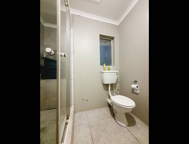 1 BEDROOM APARTMENT TO LET IN HALFWAY GARDENS